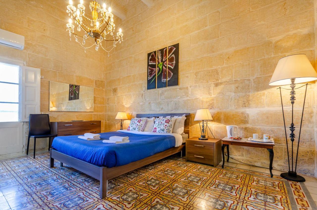 Mizzi 87 Bed & Breakfast Victoria Ngoại thất bức ảnh